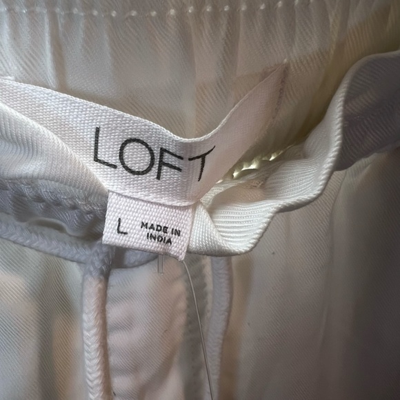 Loft Women's Emory Shorts White Pull On Shorts Lightweight Pockets Tie NEW Large - Picture 10 of 12